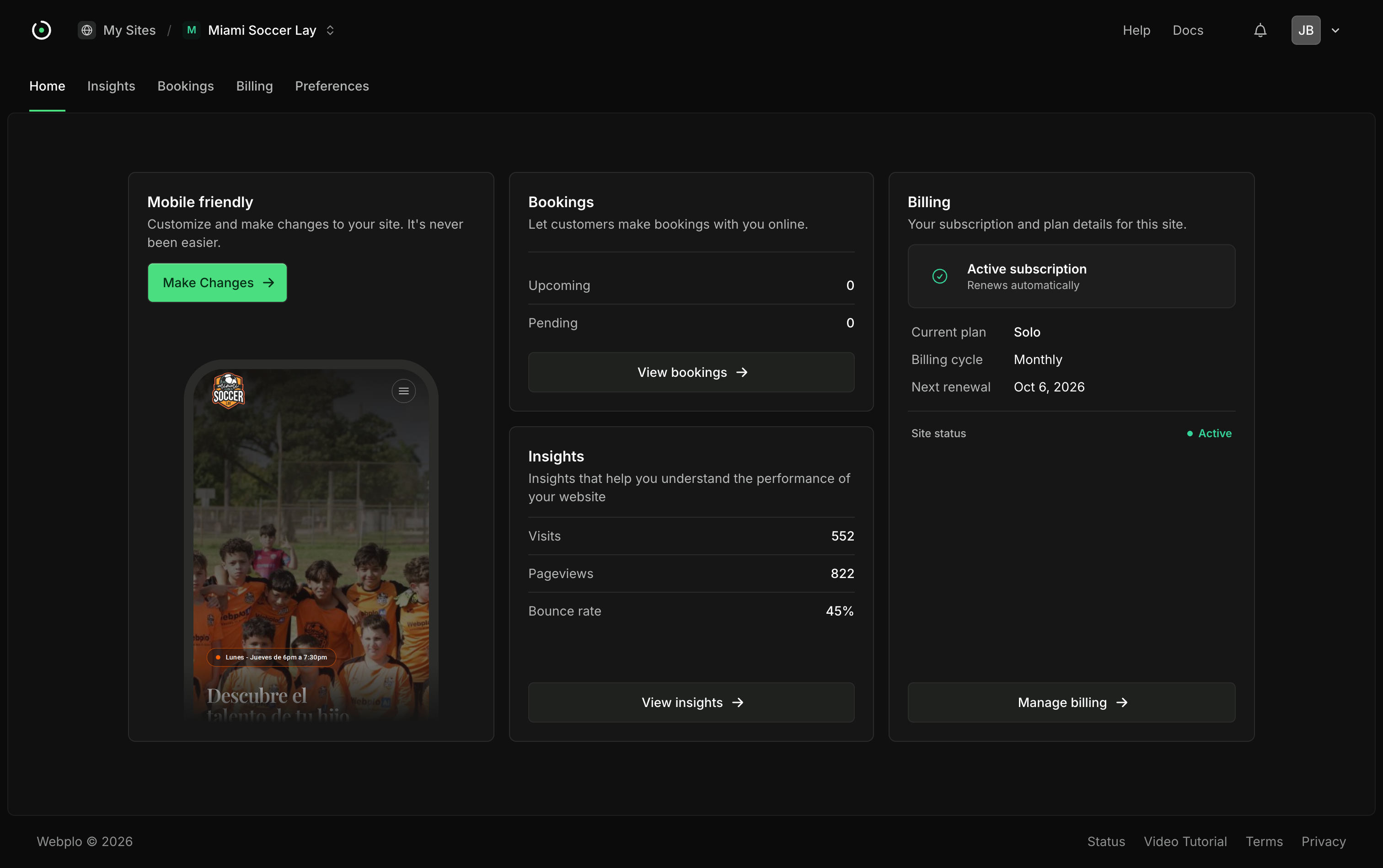 Por qué el panel de Webplo está construido con Flux